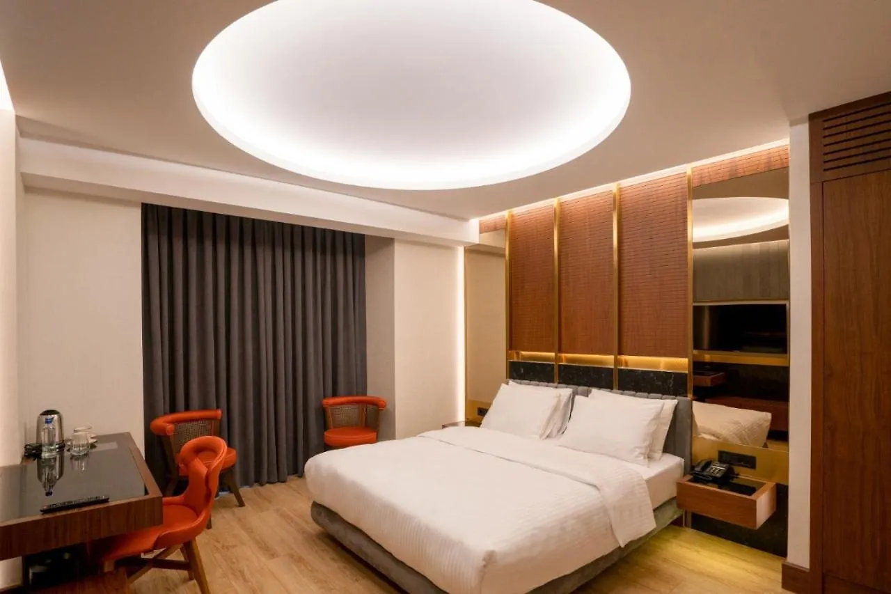 Henna Hotel Istanbul 2*,