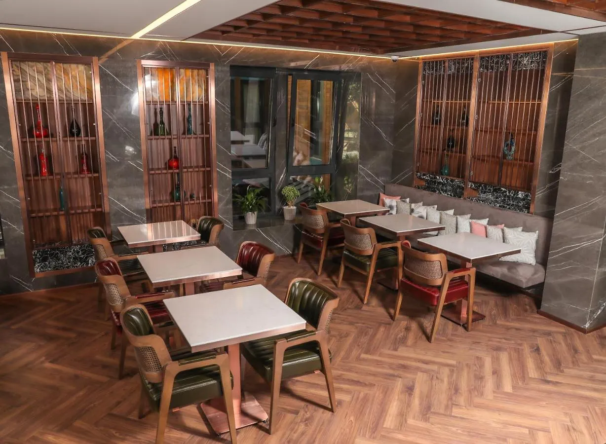 **  Henna Hotel Istanbul Turkey