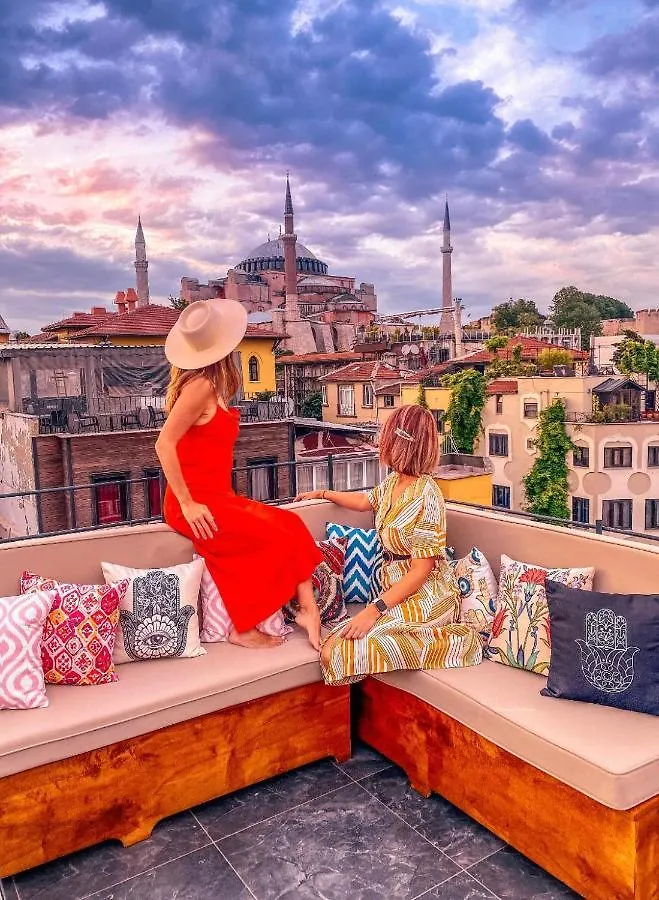 Henna Hotel Istanbul contacts